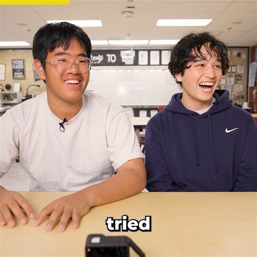 American Highschoolers try British comfort food for the first time 🍽️ | JOLLY