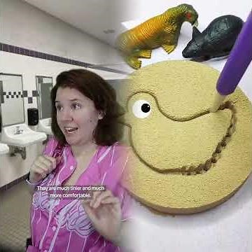 the high school girls bathroom experience in a nutshell #pads #tampon