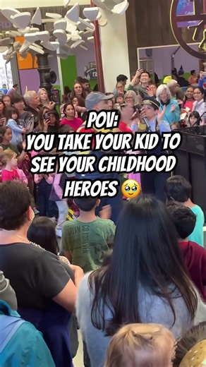 Disney's Choo Choo Soul has been celebrating their 20 year anniversary by popping up places🚂❤️
