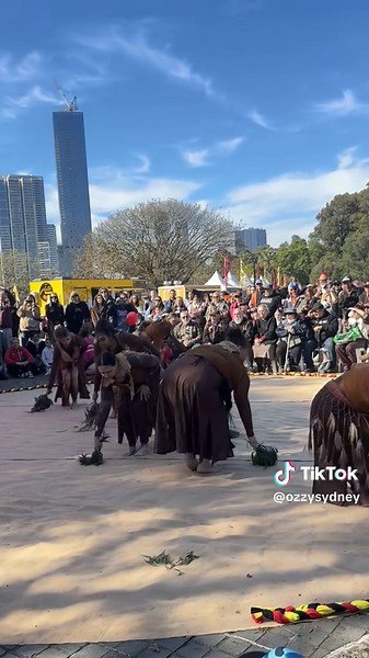 Australia’s Indigenous people’s traditional dance. How many years old do you think this culture is? 🤔 #tiktoktravel #culture #aboriginal