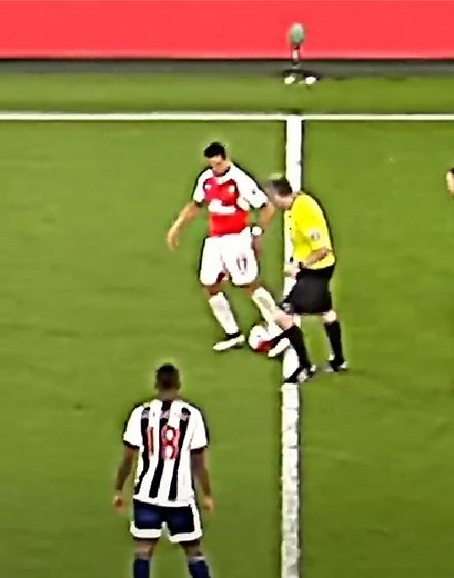 - When Referee Plays Better than Players- #football #Soccer #trending #viral #footballmoments #foryo | Buntam FC Football