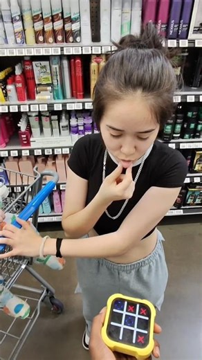 Playing Tic Tac Toe With Strangers ❌⭕️ #tictactoe #viral #games #stranger #fyp #foryou