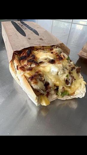 Snack Bar Le Box on Reels