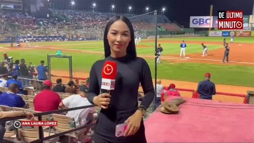 De Último Minuto on Instagram: "La Liga de Béisbol Profesional de la República Dominicana (LIDOM) retoma su actividad este martes, en el Estadio 🏟️ Quisqueya Juan Marichal actualmente se desarrolla el clásico capitalino, cuando los Leones 🦁 del Escogido se enfrenten a los Tigres 🐯 del Licey, y que arrancó encendido con 4 carreras por parte de los leones en la misma primera entrada. En el ámbito de movimientos entre equipos, los Gigantes del Cibao confirmaron la adquisición de los lanzadores 