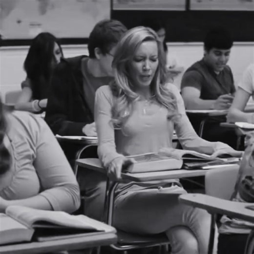 NİGHTMARE ON ELM STREET #horor #horrorsto #netflix #netflix #viral #viralvideo #shortvideo