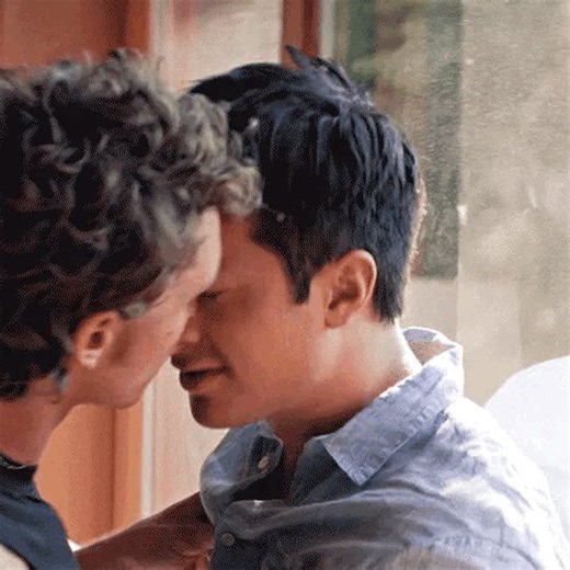 connor touching his face was him living in his character and hudson said connor kisses better in the show and so i’m imagining a scenario where they’re kissing outside of the show and they are equally devouring one another but connor is still!! touching his face