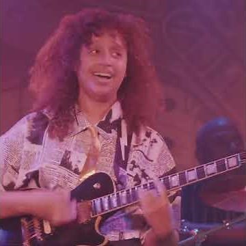 Back to Earth Live at Fitzgeralds Historic Jackie Venson #guitarsolo #shorts #liveband #music