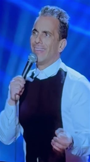 😂Sebastian Maniscalo, ”It’s Like Hitchhiking With Your Phone! Why Would You Do That? #Netflix