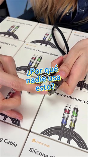 Un cable para cuatro dispositivos ⚡ ¡Carga ultra rápida de 240W! #magicjohn #tiktokspain #cable #fyp #usb