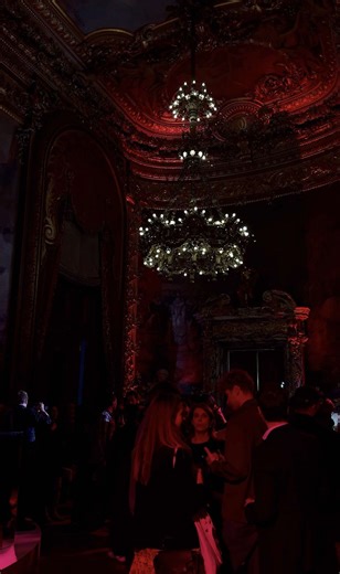 Exploring Paris at Night: A Lifestyle Journey