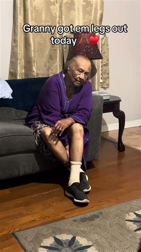 I want legs like my granny 💪🏾🫶🏾❤️ #explore #funny #granny #grandma #comedy #grandparents #love