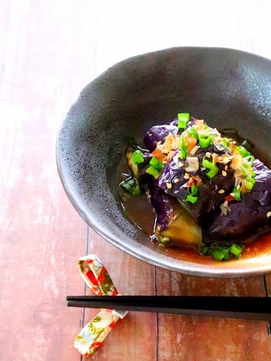 レンジで簡単！揚げずに作る「ナスの煮浸し」の作り方 | レシピサイトNadia