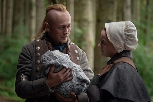 ‘Outlander’ Stars John Bell and Izzy Meikle-Small on Ian and Rachel’s Journey in Episode 6