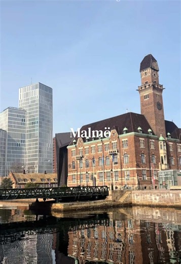 Day trip from Copenhagen, Denmark to Malmo, Sweden by bus 🚌 Never expected a 50 minute bus ride would take me into another country 🇸🇪 Places we visited: - St Peter's Church - Caroli Church - Bastion Alvsborg - Disgusting Food Museum @Disgusting Food Museum - Swedish Meatballs from Spoonery - Malmo Castle - Slottstradgarden - Slottsmollan #copenhagen #malmö #malmo #copenhagendaytrip #copenhagentravel