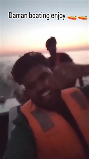💞Trishu_dingli 🦋 on Instagram: "♥️Daman boting enjoy 🌄🚤🚤🚤 • • • • #daman #devaka #bich #gujraat #enjoy"