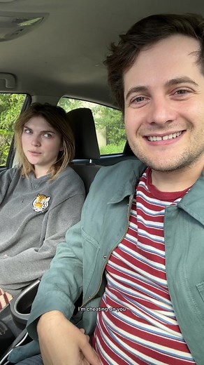 Silly jokes with my gf! This one’s a classic!!! #funnyjokes #funnyvideos #funnyvideo