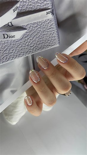 644 reactions · 90 comments | Știu ca îți sunt cunoscute 2 tipuri de “întreținere”….dar să știi ca exista și al 3 lea tip de întreținere și este extrem de ușor de folosit pentru munca de salon. Dacă vrei să vezi integral această lecție, trimite VREAU în comentarii și revin către tine cu lecția integrală. | Ioana Eleonora Sabareanu | Facebook