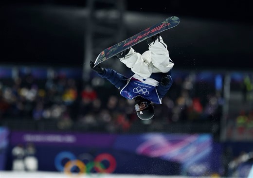 Scotty James and defending champion Ayumu Hirano soar into halfpipe final