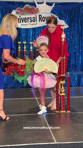 Let us crown you Little Miss Universal Royalty® 😊✨👸🏻💕 Universal Pageant® Beauty Pageant welcomes contestants of all ages, from babies to adults, boys and girls alike. Get ready for a day filled with excitement as we offer incredible rewards, including oversized teddy bears, grand trophies, dazzling fire ice crystal rhinestone crowns, and delightful gift bags for all participants. It's a family-friendly pageant, so come dressed to impress, as we'll also be recognizing the BEST-dressed audienc