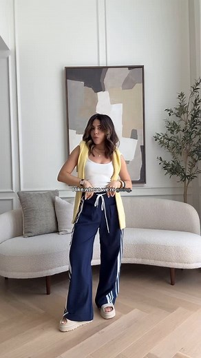 Vanessa Giuliani on Instagram: "Cool girl summer unlocked 🔓 I have been seeing these Ugg Sandals all over my feed so naturally I went to @brownsshoes which stocks ALL the fun, new Uggs and FOUND THEM! I styled them for a casual day in the city, the amusement park and even your next European Vacation"