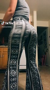 Big booty white girl twerking in Flare pants