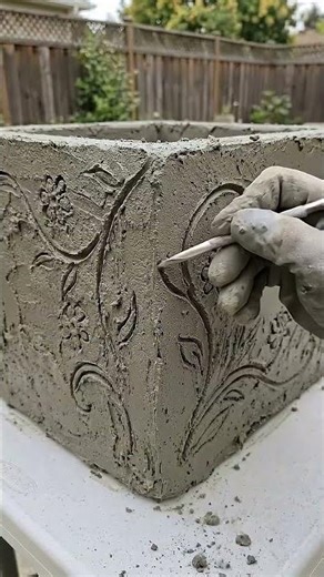 Transform simple cement and a plastic crate into a beautiful luxury planter✨
