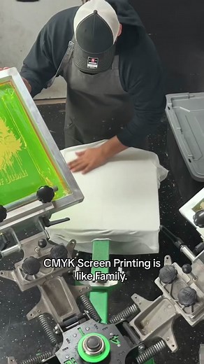 CMYK Screen Printing ❤️🙌 #screenprinting #chicago #viral #fypシ