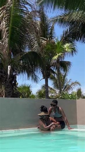 Beautiful relationships take time to build❤️.#lesbiancouple🏳️‍🌈 #lgbt🌈 #rainbowhub #queer