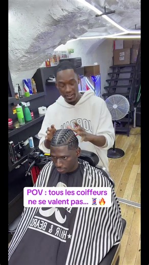 Tous les coiffeurs ne se valent pas… regarde bien la finition jusqu’à la fin 👀💈✂️ Tu valides le résultat ? #coiffeur #barber #haircut #paris #pourtoi