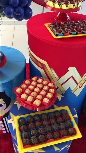 Decoração Mulher Maravilha. #wonderwoman #party #balloon #bubble #happybirthday #decoraçãodefestas