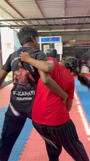 V KARATE |GIRLS SAFETY SELF DEFENCE | #selfdefense #martialarts #trending #shorts #fighting #mma