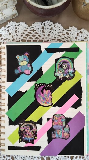 Junk Journal With Me - Cute, Creepy & Colorful #junkjournal #asmr