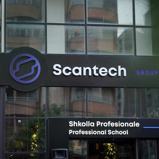 Nisni Karrierën Tuaj në Programim me Trajnimin "Bazat e Kodimit për Programim Fillestar" Në Shkollën Profesionale “Scantech Academy”, ju ofrojmë një udhëtim transformues në botën e kodimit që zgjat vetëm 3 muaj! Ky trajnim është i përsosur për të gjithë ata që janë të apasionuar për teknologjinë dhe dëshirojnë të marrin njohuritë e nevojshme për të nisur karrierën e tyre në programim. Përfitimet e Trajnimit: •Kurs intensiv 3-mujor që ju bën gati për tregun e punës. •Mësimdhënie praktike dhe proj