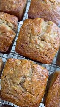 The best banana bread recipe ever! #bananabread #baking