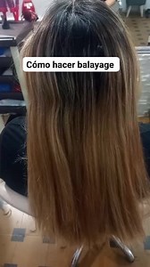 Cómo hacer balayage/ balayage miel/balayage paso a paso #balayage #FalsoCrecimiento #peluqueroslatinos #peluquerosargentinos #estilistaspuebla #estilistasmexico #estilistascolombia #hack #usastyle #peluqueria #tipsdepeluqueria #peinadosfaciles #balayagecolombia #balayagecolor #balayagerubio #balayagechile #balayagebogota #ombre #hairstyle #satisfacción #colorimetríacapilar | Javitucumanoestilista