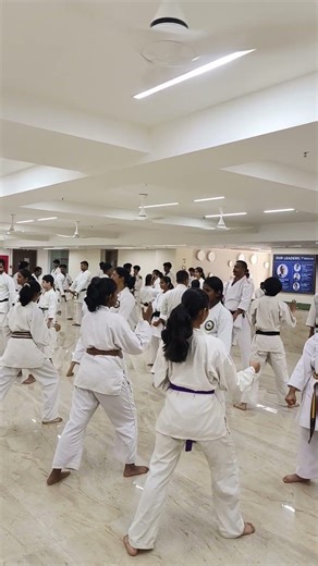 Against Mae geri, step back in angle 1.5 tempo for outside application performed by the participants