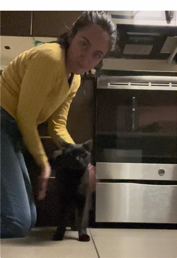 Slappy time #cat #blackcat #catsoftiktok #weirdcat