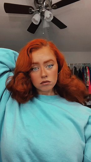 Vintage Pinup Curls Hair Tutorial