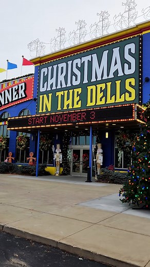 Christmas In The Dells - Dinner Show is back for year two! Take your family to enjoy a feast of holiday favorites and watch the magic of Christmas come to life on stage. With over 100 performances and nearly 500 costumes, it's easy to see that Legacy Dinner Theater - Wisconsin Dells will get you into the holiday spirit! | Wisconsin Dells Visitor & Convention Bureau