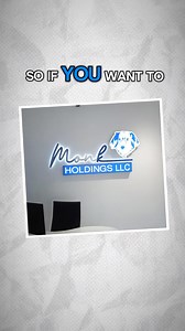 Your sign is your first impression. And in seconds, it tells potential customers if you’re trustworthy… established… worth their time. A cracked, faded, or generic sign says you cut corners. A bold, well-crafted sign says you’re the real deal. At Houston Sign Crafters, we manufacture signs that do the talking for you. Clean lines. Sharp colors. Materials that last for years without losing their impact. Whether it’s a storefront, interior branding, or a statement-making LED display, we make sure 
