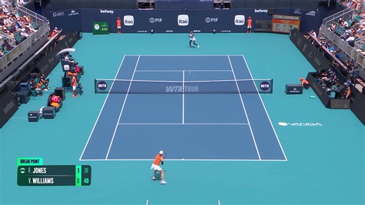 Francesca Jones edges "idol" Venus Williams | Miami highlights