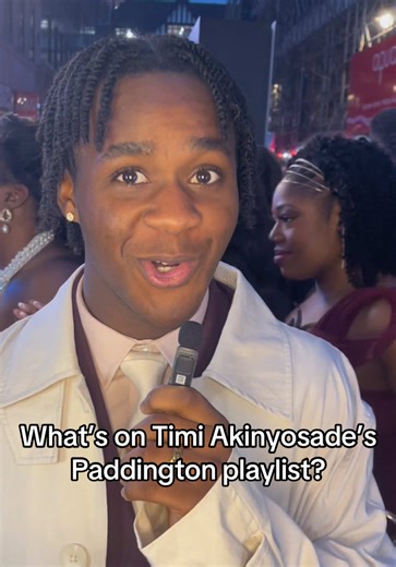 WhatsOnStage Award-winner Timi Akinyosade knows the power of a great pre-show playlist! 🎧 #PaddingtonTheMusical #TimiAkinyosade #Musical #Theatre #WOSAwards