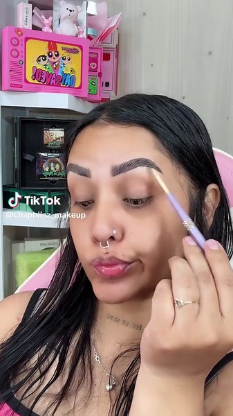 Tutorial de Maquillaje: Belleza y Técnicas Esenciales