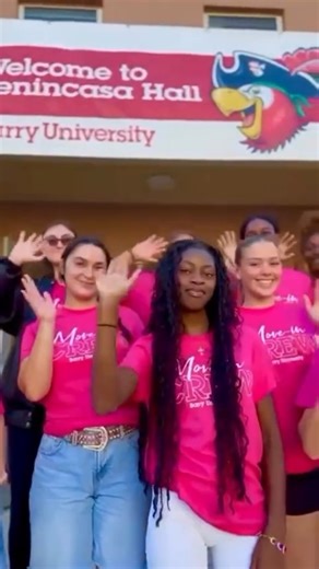 Move-in day is HERE!🙌🎉 #WeAreBarryU #BarryUniversity #BarryU #MyBarryLife #CollegeLife #CampusVibes #StudyInMiami #MiamiCollegeLife #MiamiCampus | Barry University