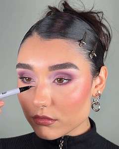 Full beat forever & always 💅 🔎 Make Face Multi-Use Complexion Palette 🔎 Micro Sketch Brow Blade Pen 🔎 All Set Eye Base 🔎 Glide & Line Shadow Stick in shade Flossy 🔎 Neutral 42 Colour Palette 🔎 High Key Mascara 🔎 Hyper Gloss Lip Click in shade Teddy 📹 @bablonia ✨ #BEAUTYBAY | Beauty Bay