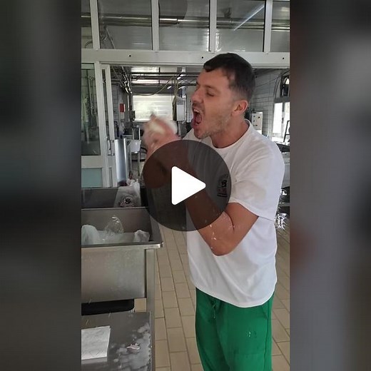 Hand Washing Techniques in Professional Kitchens