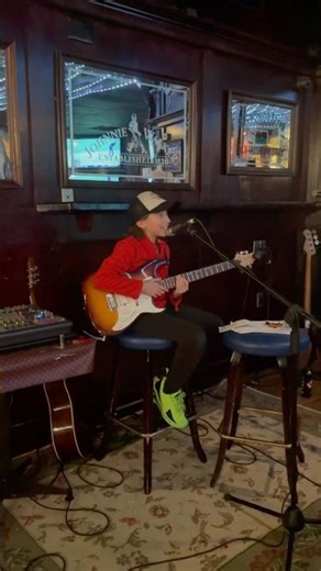 Bad Moon Rising cover by EVR3N. I love playing @upsndowns! Shout out to Shelly ;)
