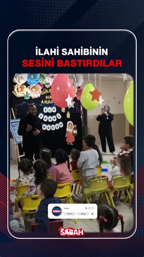 MİNİKLERİN SESİ İLAHİ SAHİBİNİ GEÇTİ İlahi söyleyerek kısa sürede sosyal medyada ünlenen Celal Karatüre, anaokulunda minik çocukları ziyaret etti. Minikler, Karatüre’nin “Kabe’de hacılar” ilahisine böyle eşlik etti. | Sabah