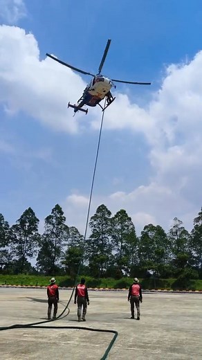 79K views · 2K reactions | Fast-Roping #brimob | Muhammad Rafa Putra | Facebook