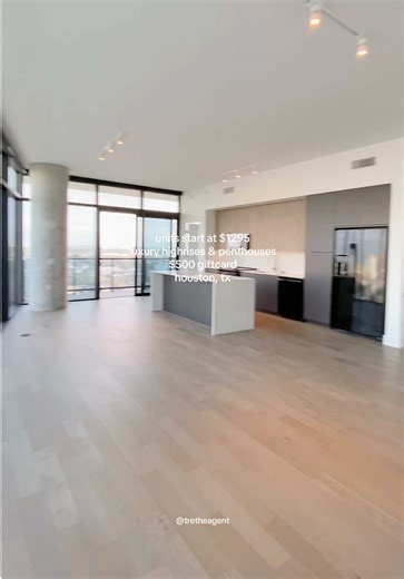 Luxury Downtown Apartments with Floor-to-Ceiling Windows